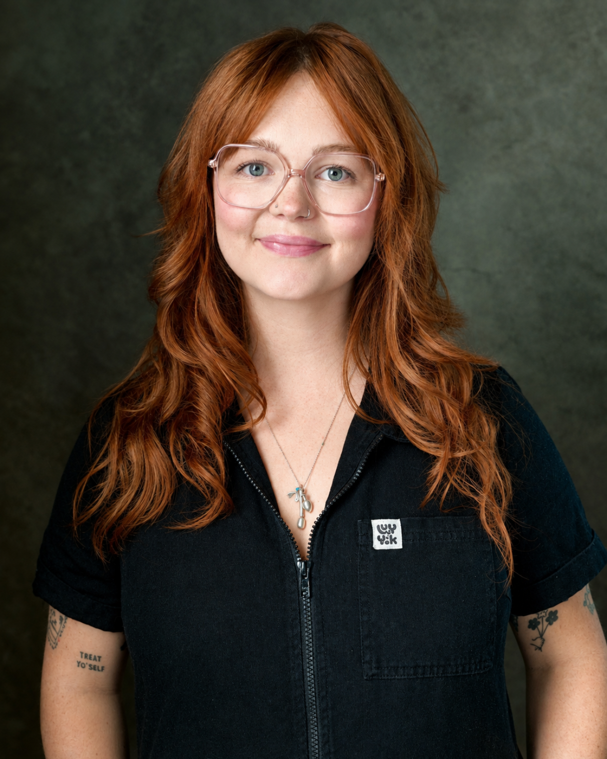evie plumb portrait plum sex therapy